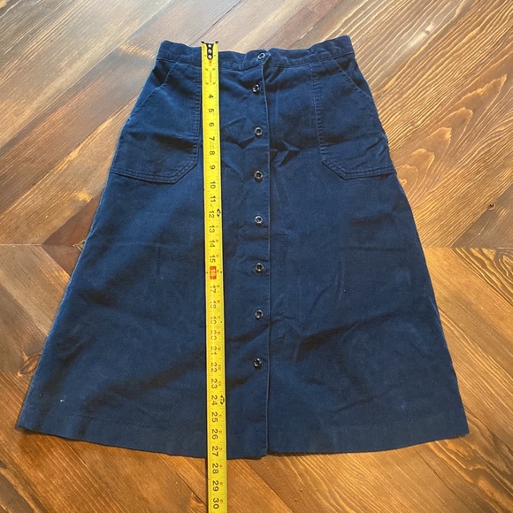 Vintage corduroy skirt - Picture 2 of 4